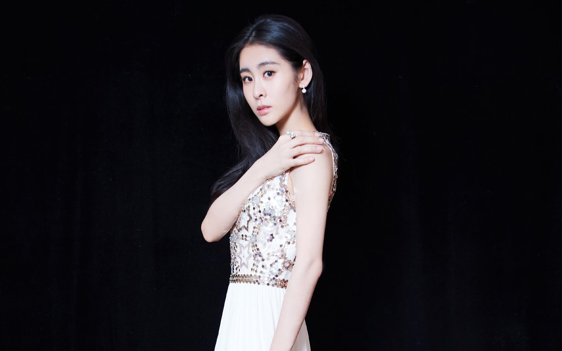 Kaiyun APP-恩波利是否应重构锋线组合，恩波利转会