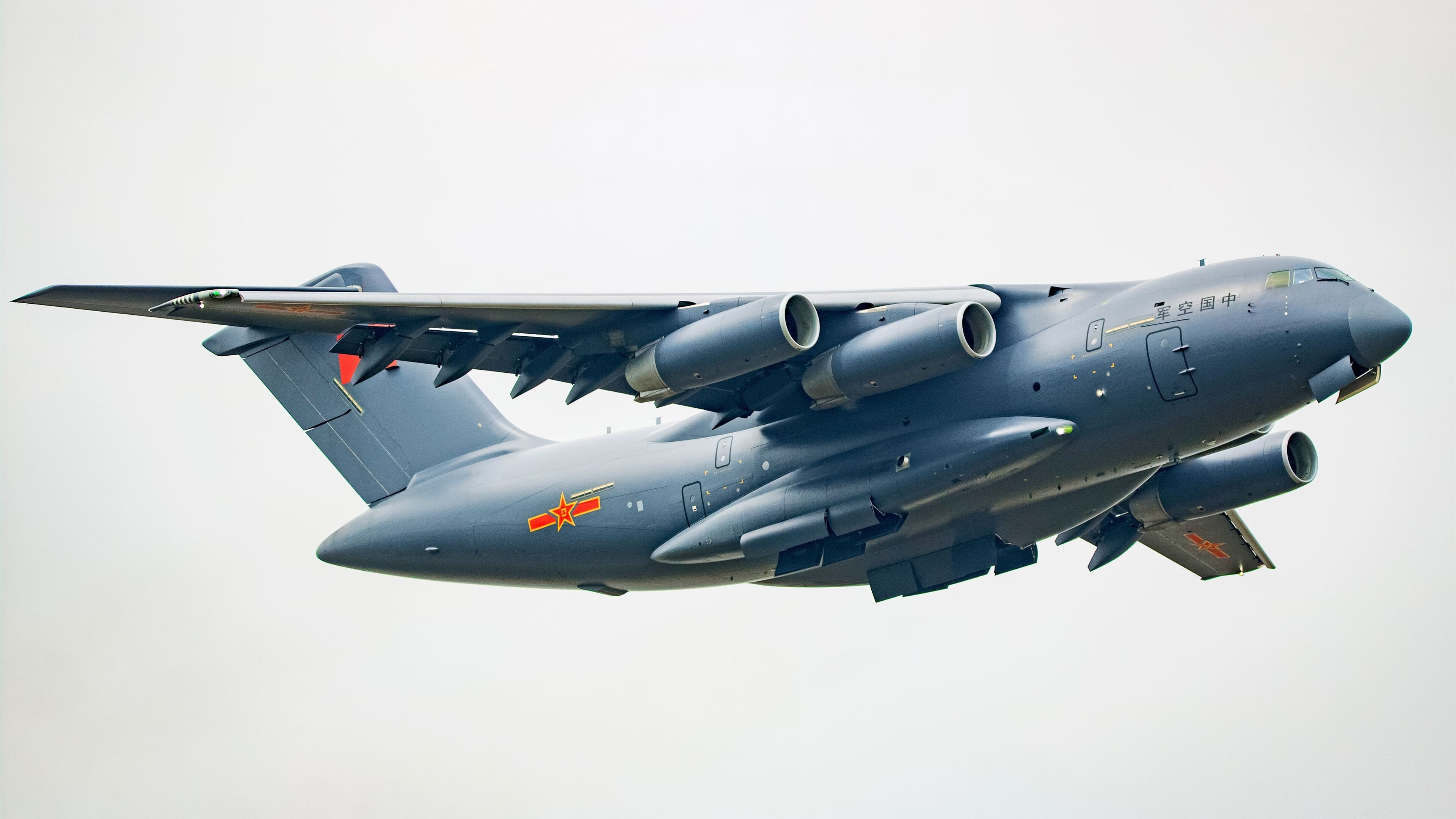 足球比赛中哪位球员将成为球队的关键支柱?,足球队里哪个位子最重要