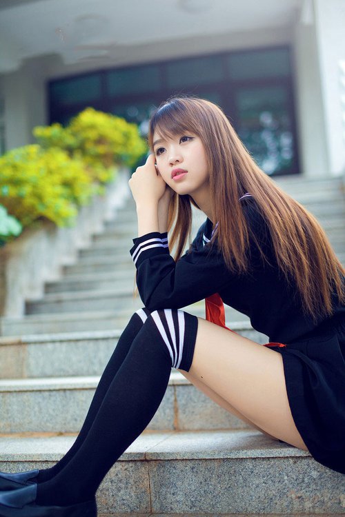 比利亚雷亚尔强化边路控制力压对手,比利亚雷亚尔队员